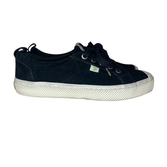 Cariuma OCA low black suede sneakers Sz 8 - Picture 3 of 10